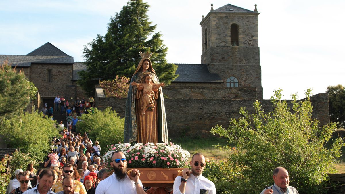 La Fiesta De La Virgen De La Peña Con Toque De Julio Iglesias 2114