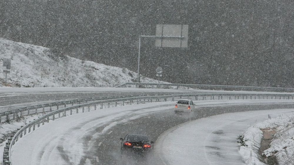 La nieve complica la circulación en toda la provincia