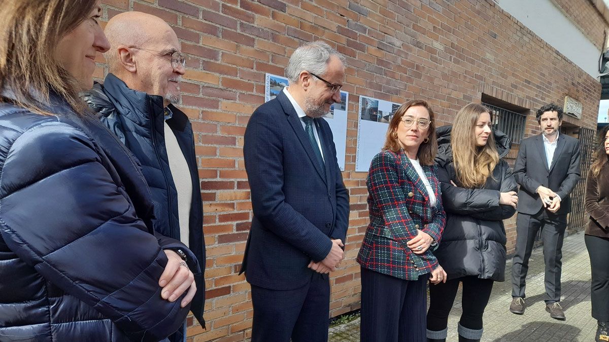 Presentación de las obras que se realizarán en la Estación de Autobuses de Ponferrada. | MAR IGLESIAS