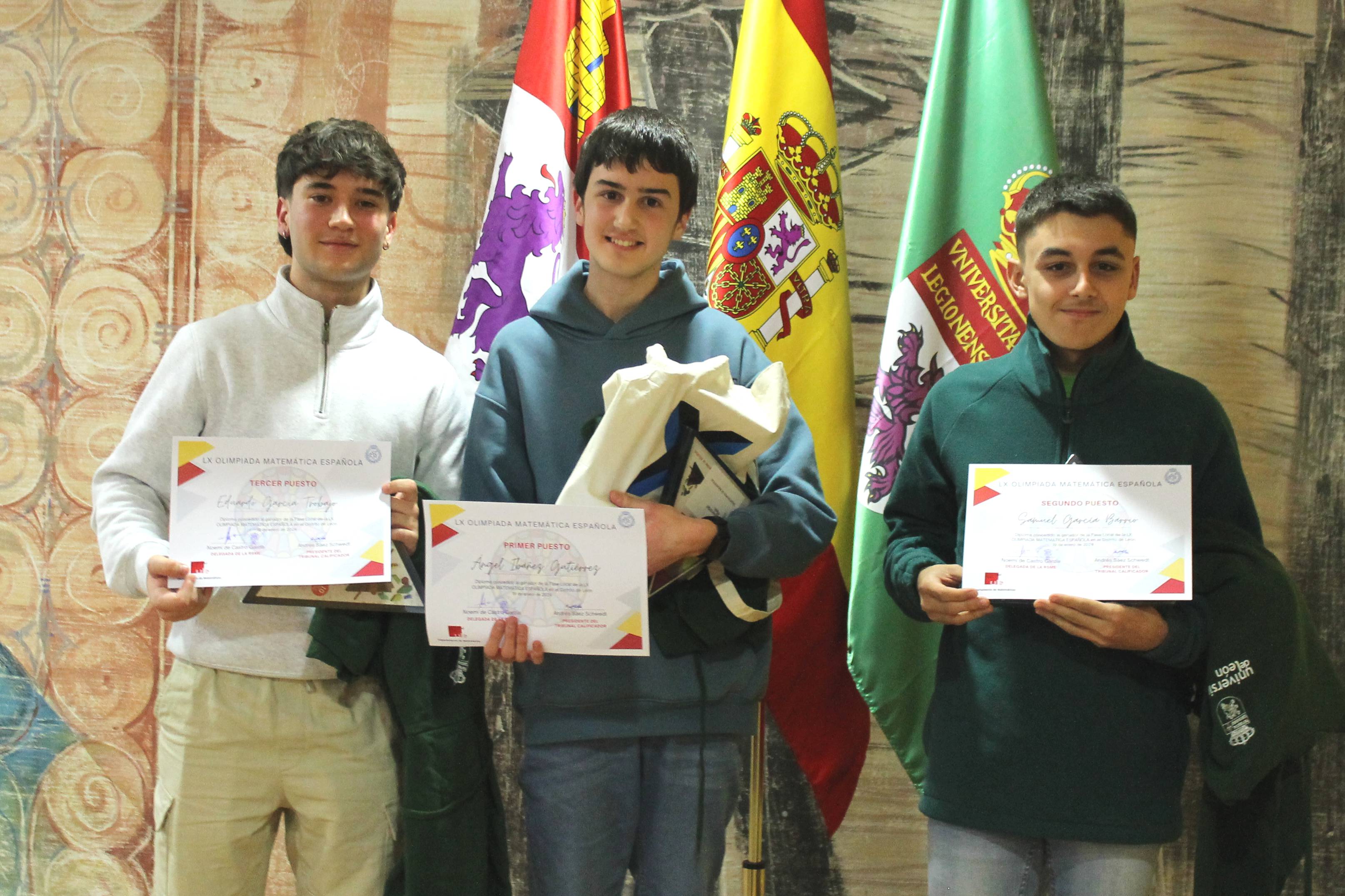 Los tres ganadores, Eduardo García Trobajo (3º), Ángel Ibáñez Gutiérrez (1º) y Samuel García Barrio (2º). | L.N.C.