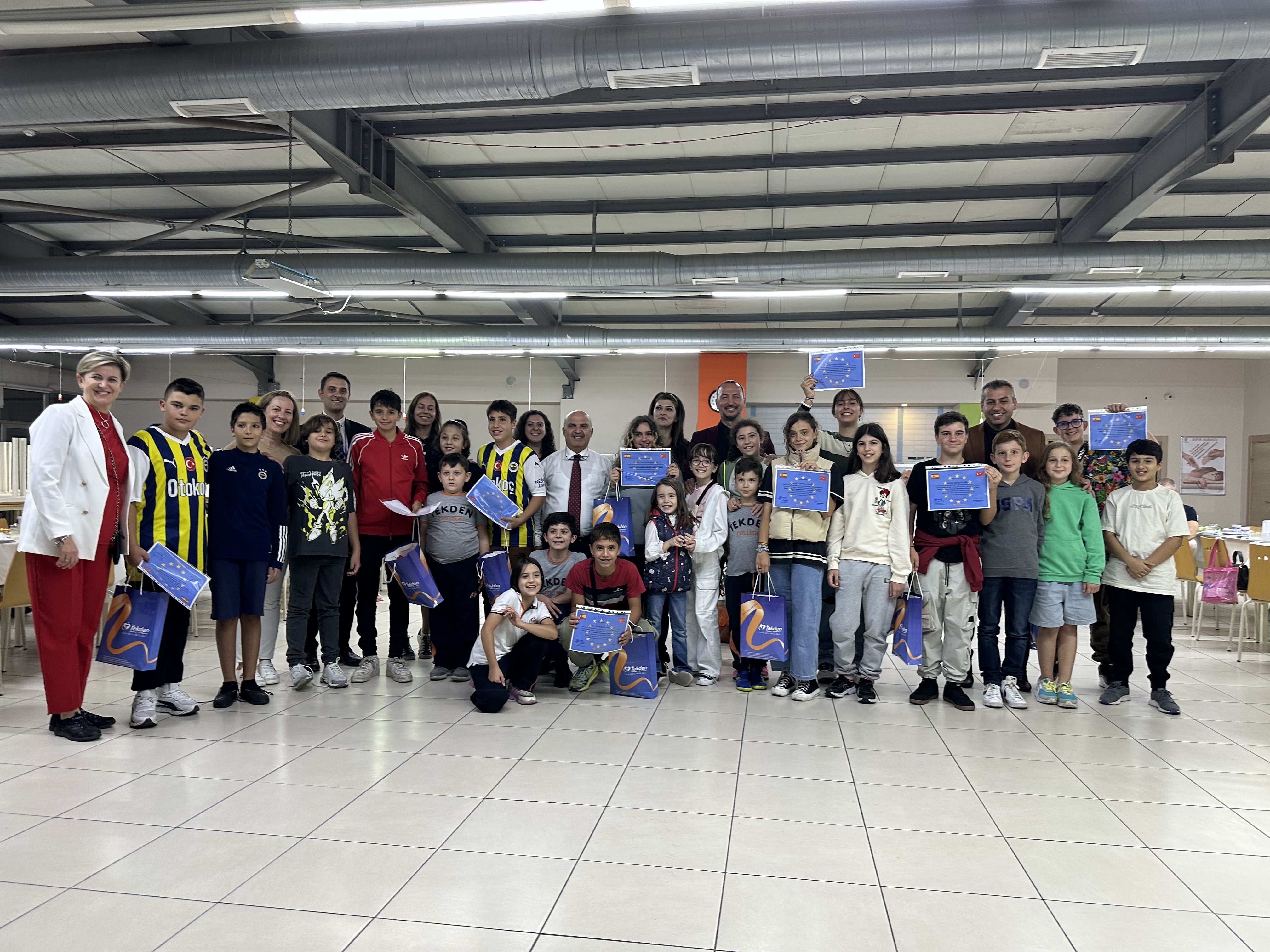 Los alumnos del centro durante su estancia en Turquía. | L.N.C.