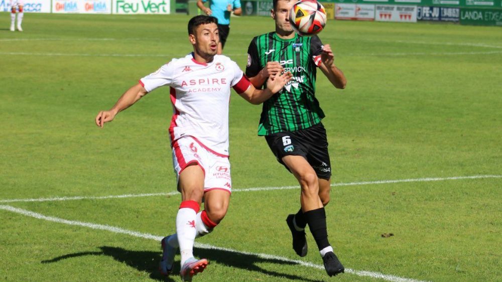 Presa, frente alSestao en el choque de la primera vuelta. | CYD