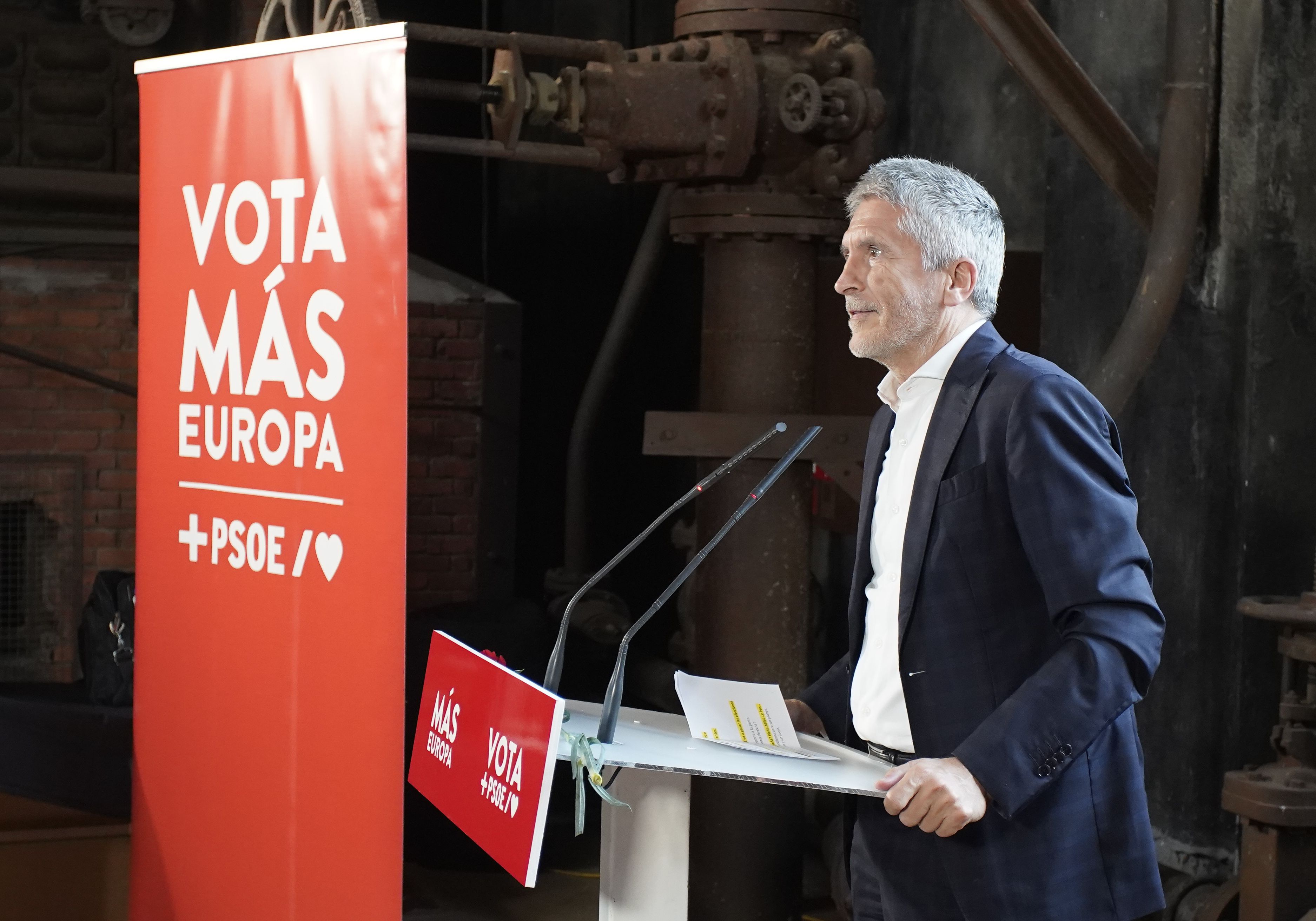 Marlaska participó en el mitin de ayer del PSOE en el Museo de la Energía de Ponferrada. | César Sánchez (Ical)