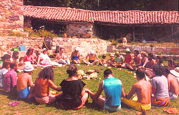 Imagen del asentamiento en plena reunión Rainbow en Genicera. | L.N.C.