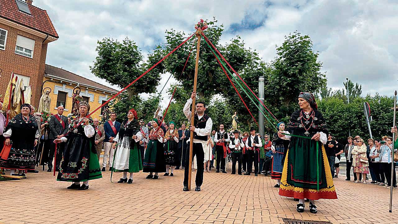 El alcalde de León, José Antonio Diez, asistió a la tradicional fiesta, misa y procesión. | AYTO. DE LEÓN