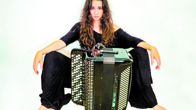La acordeonista Sofía Miguélez.