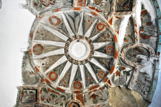 Bóveda barroca en la iglesia de la localidad de Salce. | EL ARTE OLVIDADO
