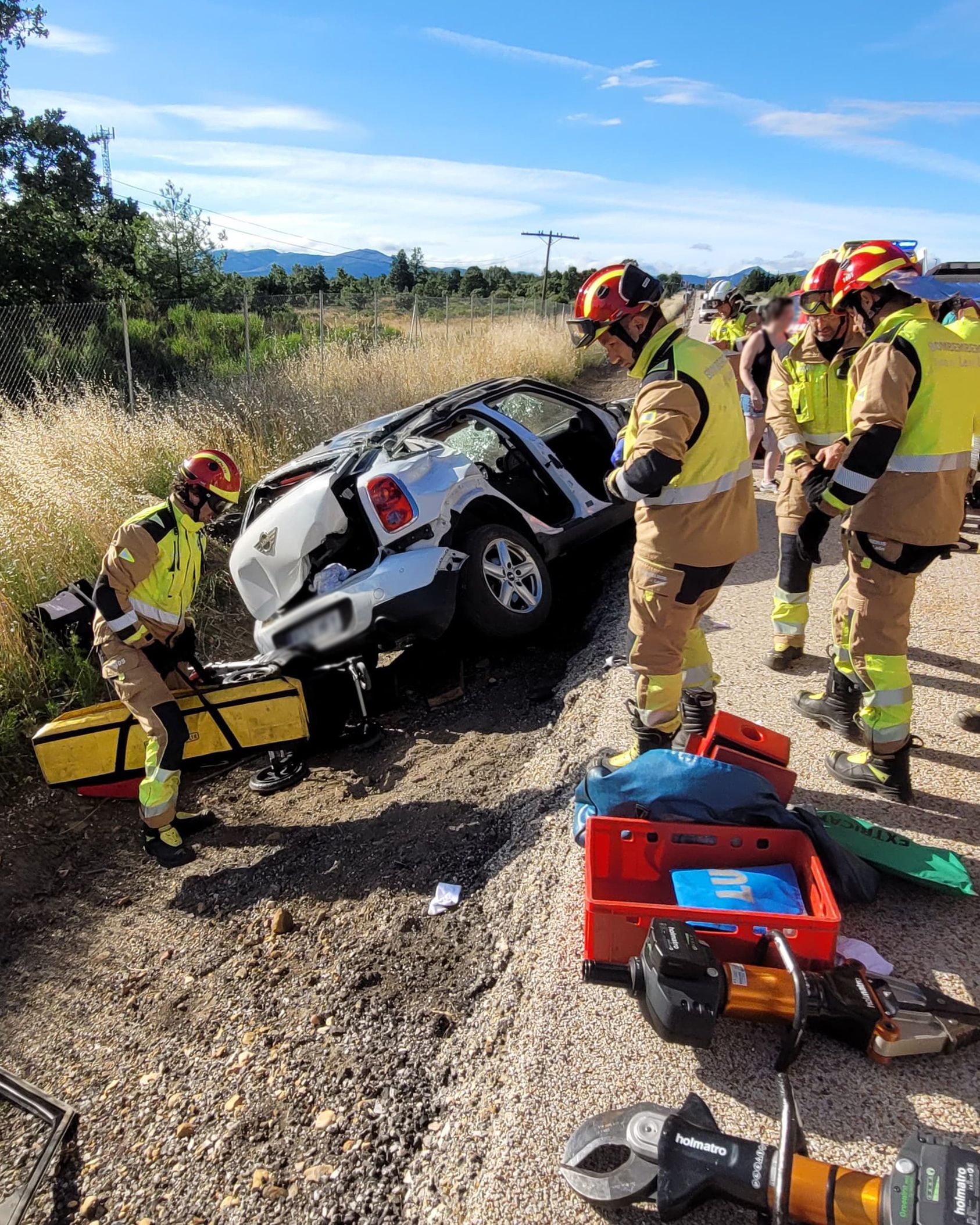 Accidente vial en la Venta de la Tuerta. | BOMBEROS DE LEÓN