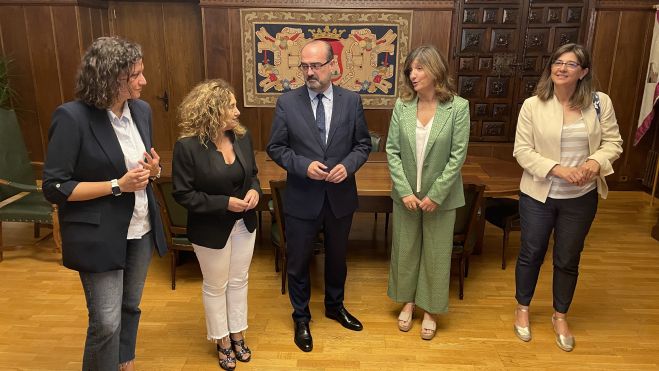 Reunión entre Ayuntamiento de Ponferrada y Universidad de León. | Javier Fernández