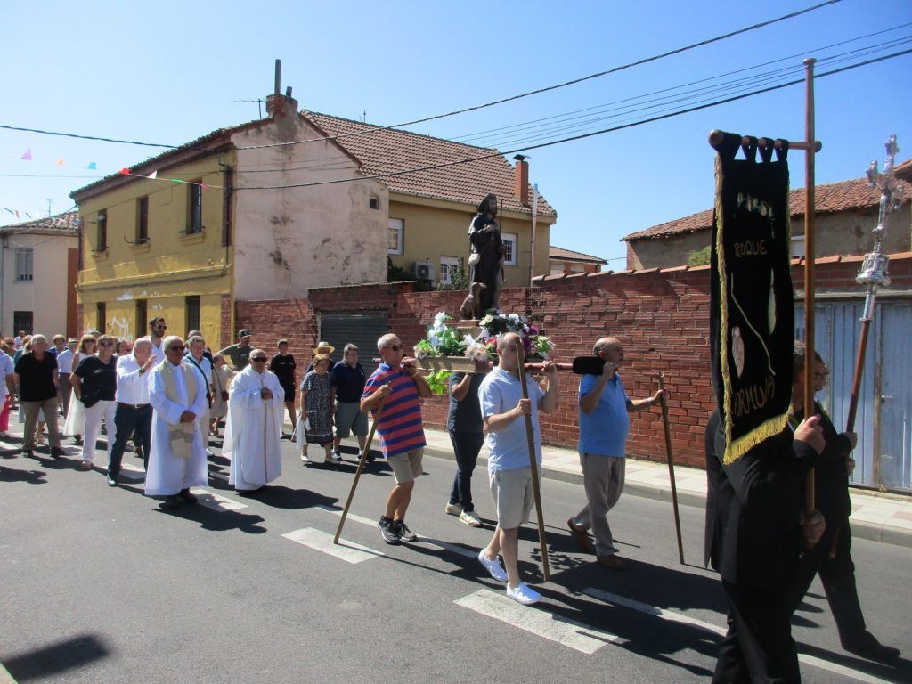 La procesión durante las fiestas del 2023. :: FEDERACIÓN REY ORDOÑO