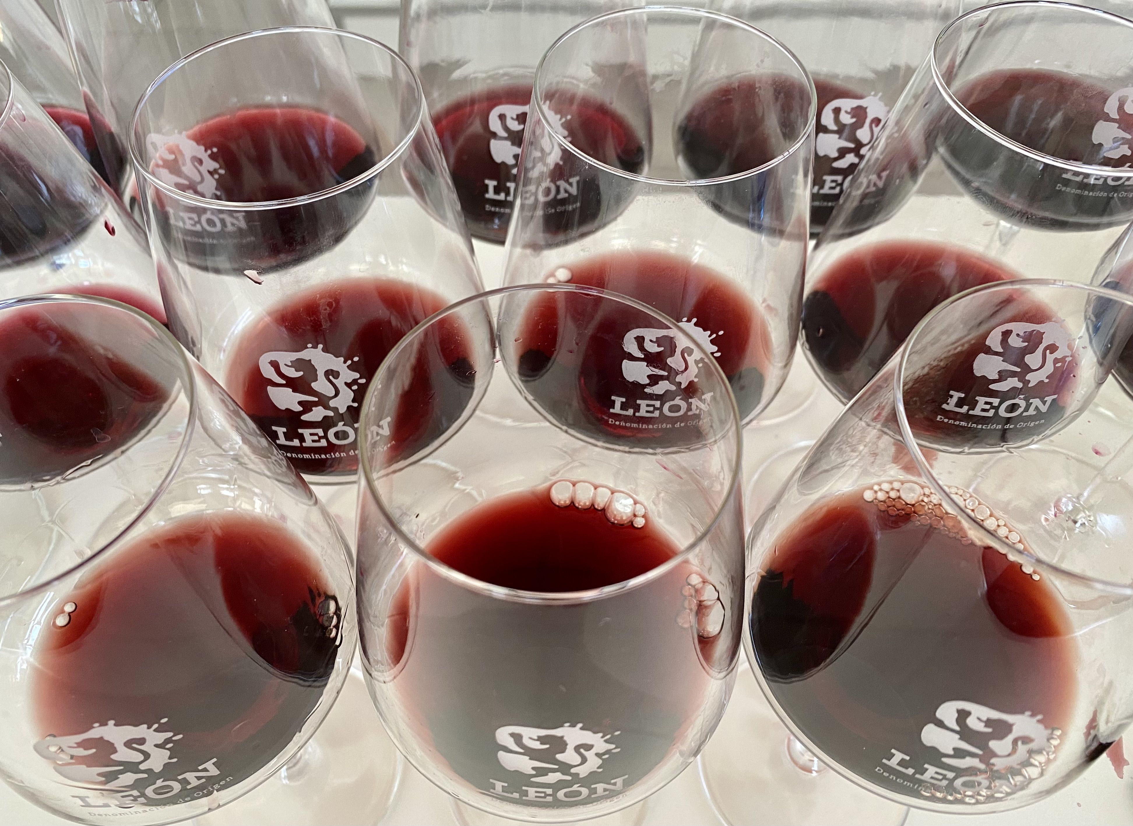 Copas de vino tinto genérico de la Denominación de Origen León. | L.N.C.