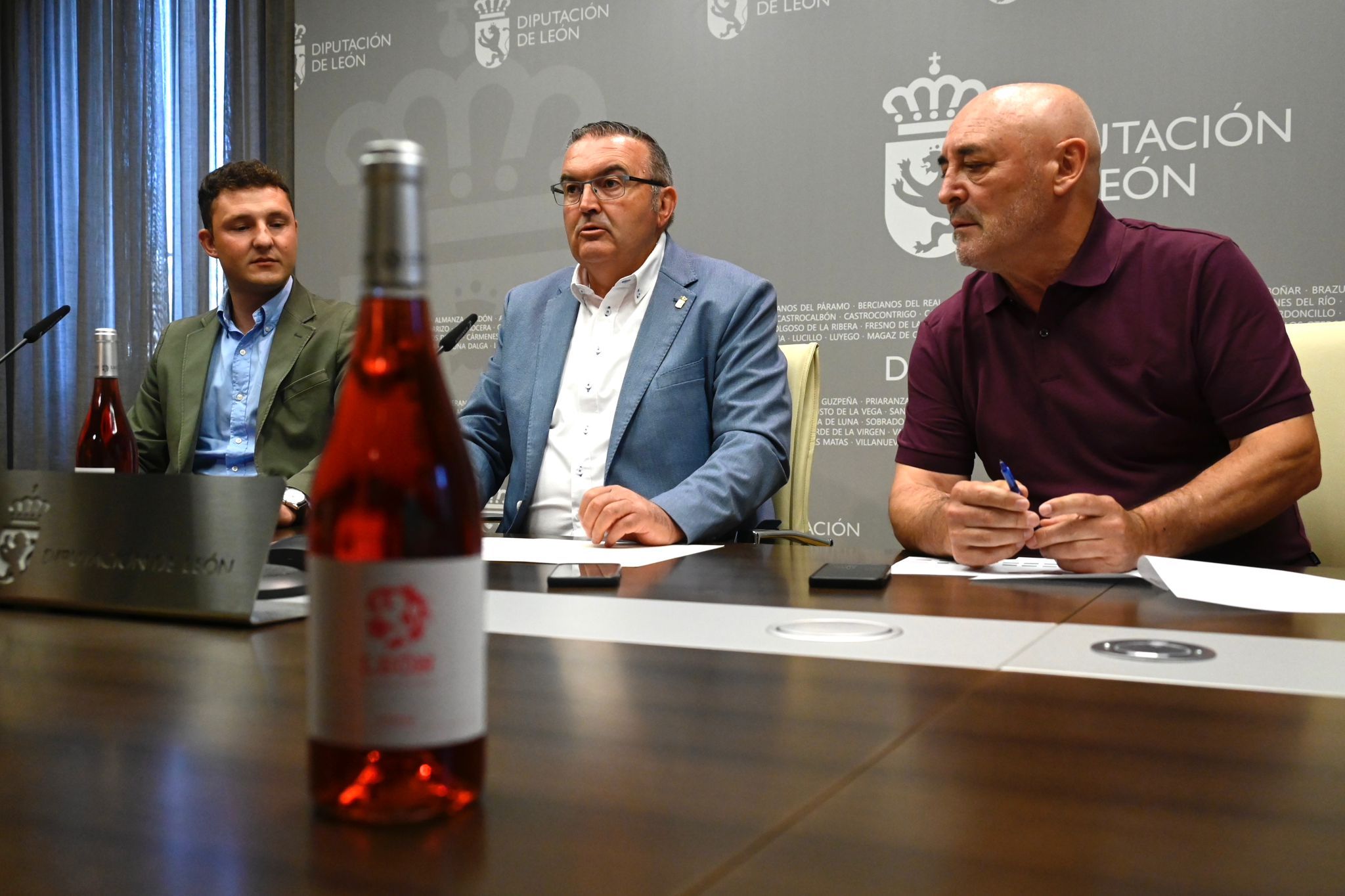 Presentación de la Feria del Vino que se celebrará en Valencia de Don Juan. | SAÚL ARÉN