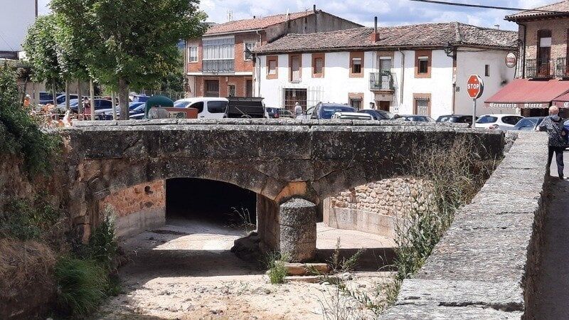 El puente sobre el arroyo del Arbejal en Boñar. | CHANGE.ORG