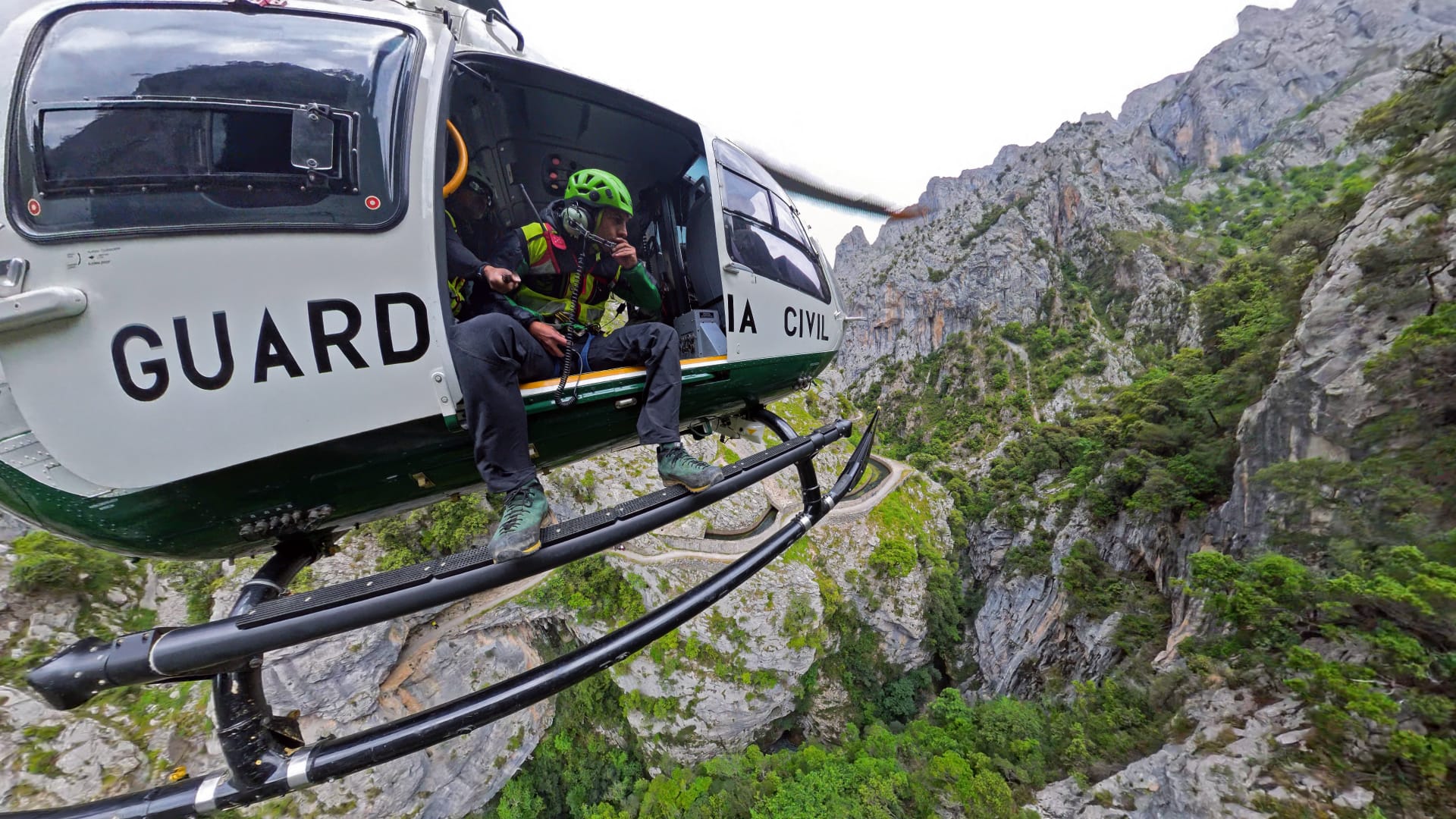 Helicóptero de rescate de la Guardia Civil. | L.N.C.