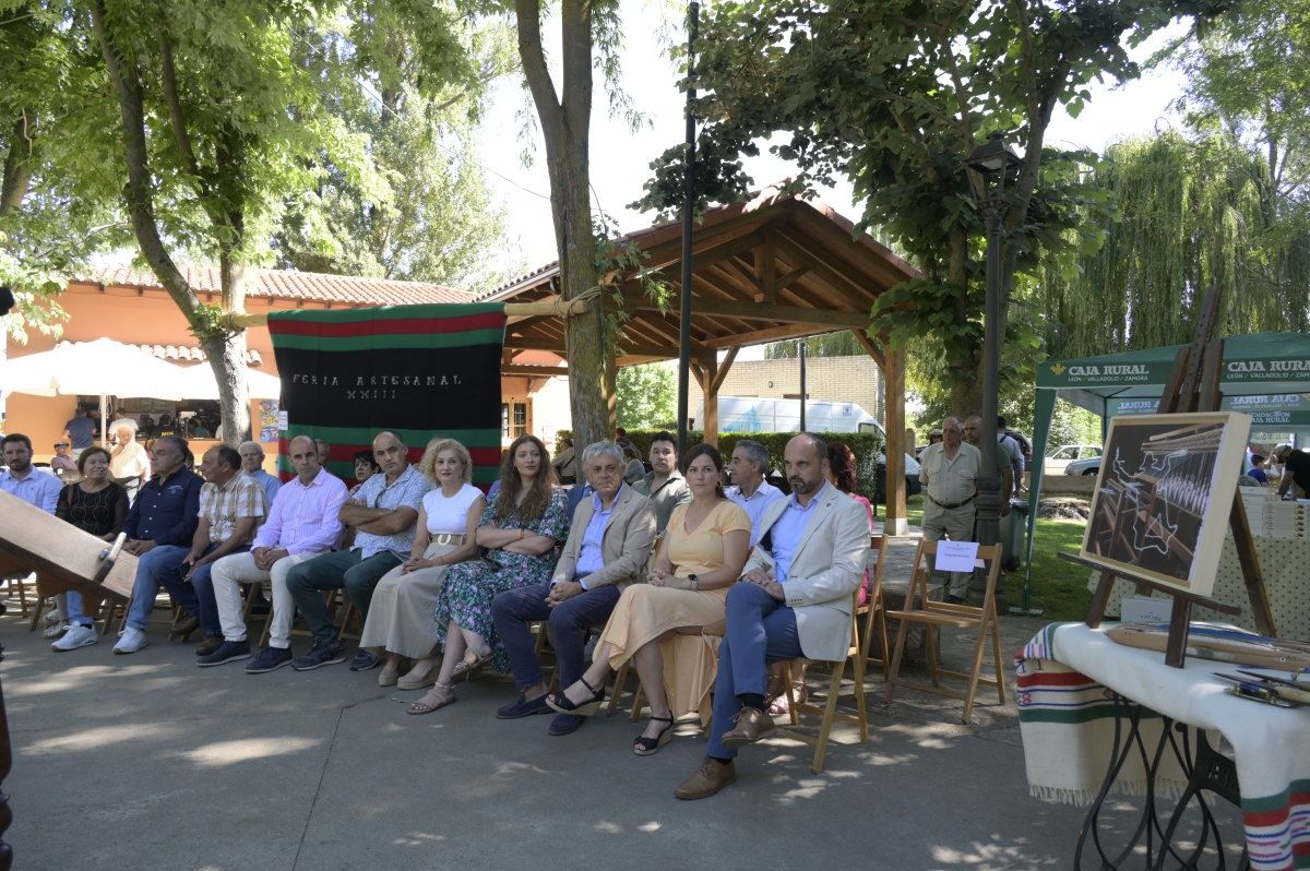 Fería de Artesanía de Val de San Lorenzo 11