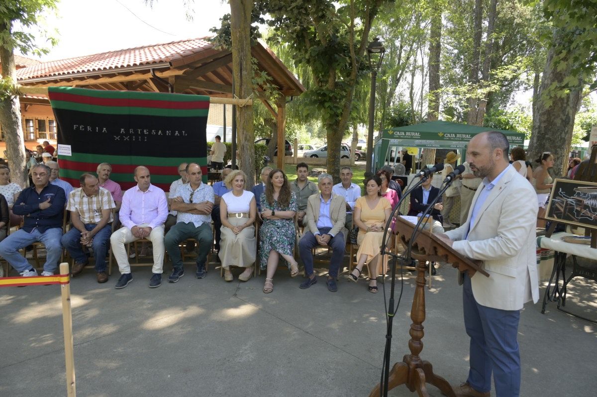 Fería de Artesanía de Val de San Lorenzo 12