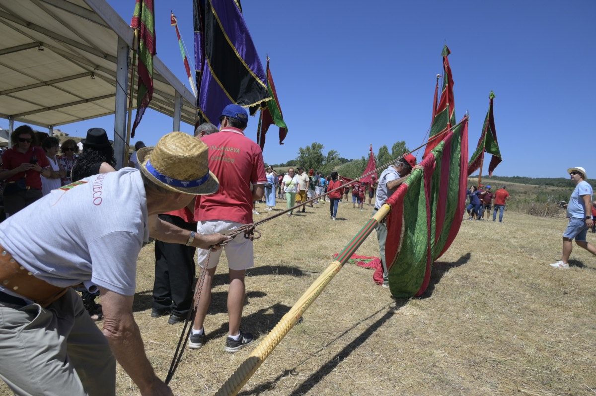 Rueda del Almirante reunio los pendones de la comarca 11