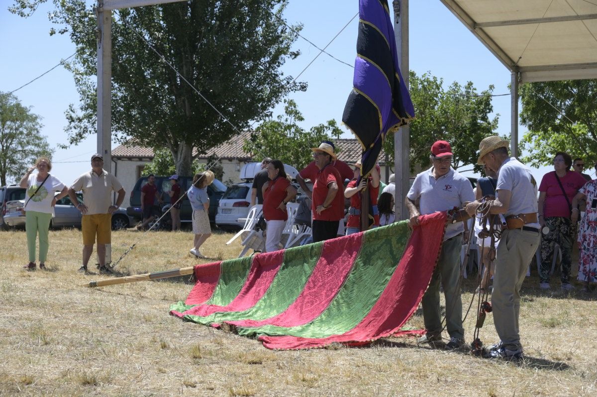 Rueda del Almirante reunio los pendones de la comarca 13