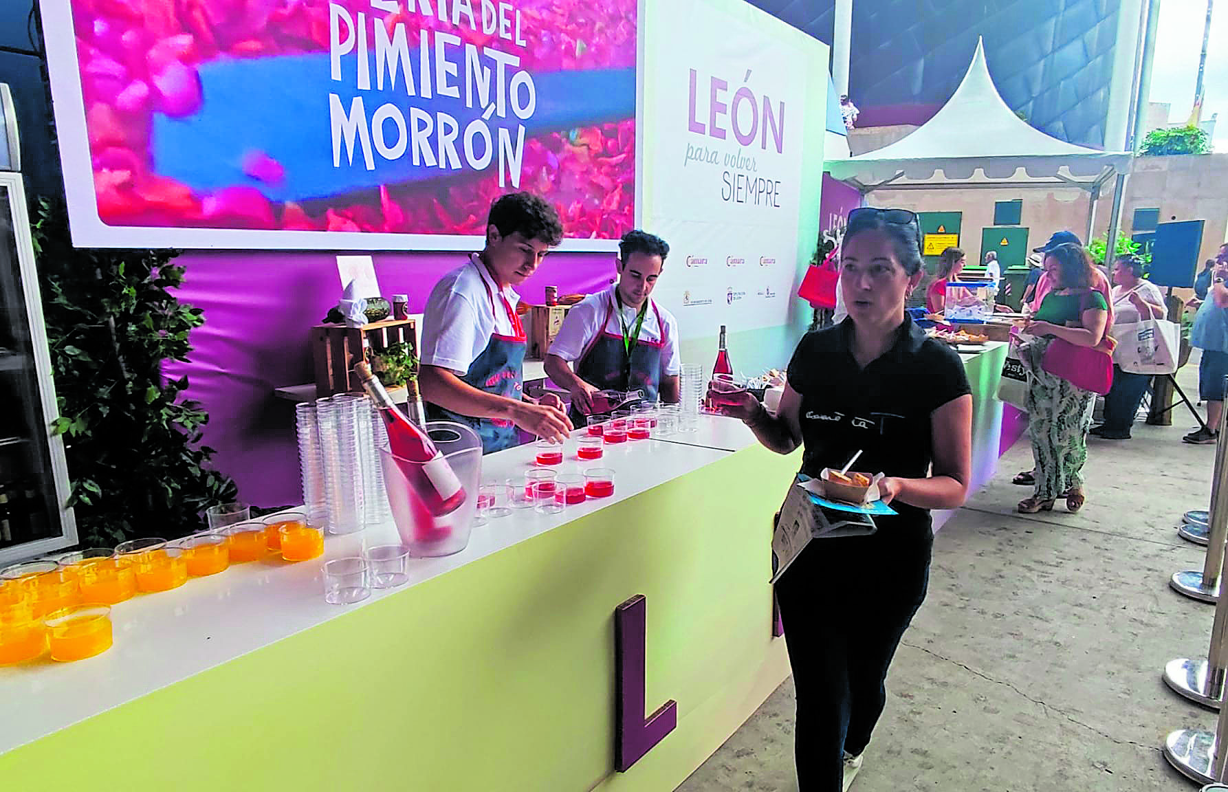 Uno de los stands de León en la Feria de Muestras de Asturias. | L.N.C.