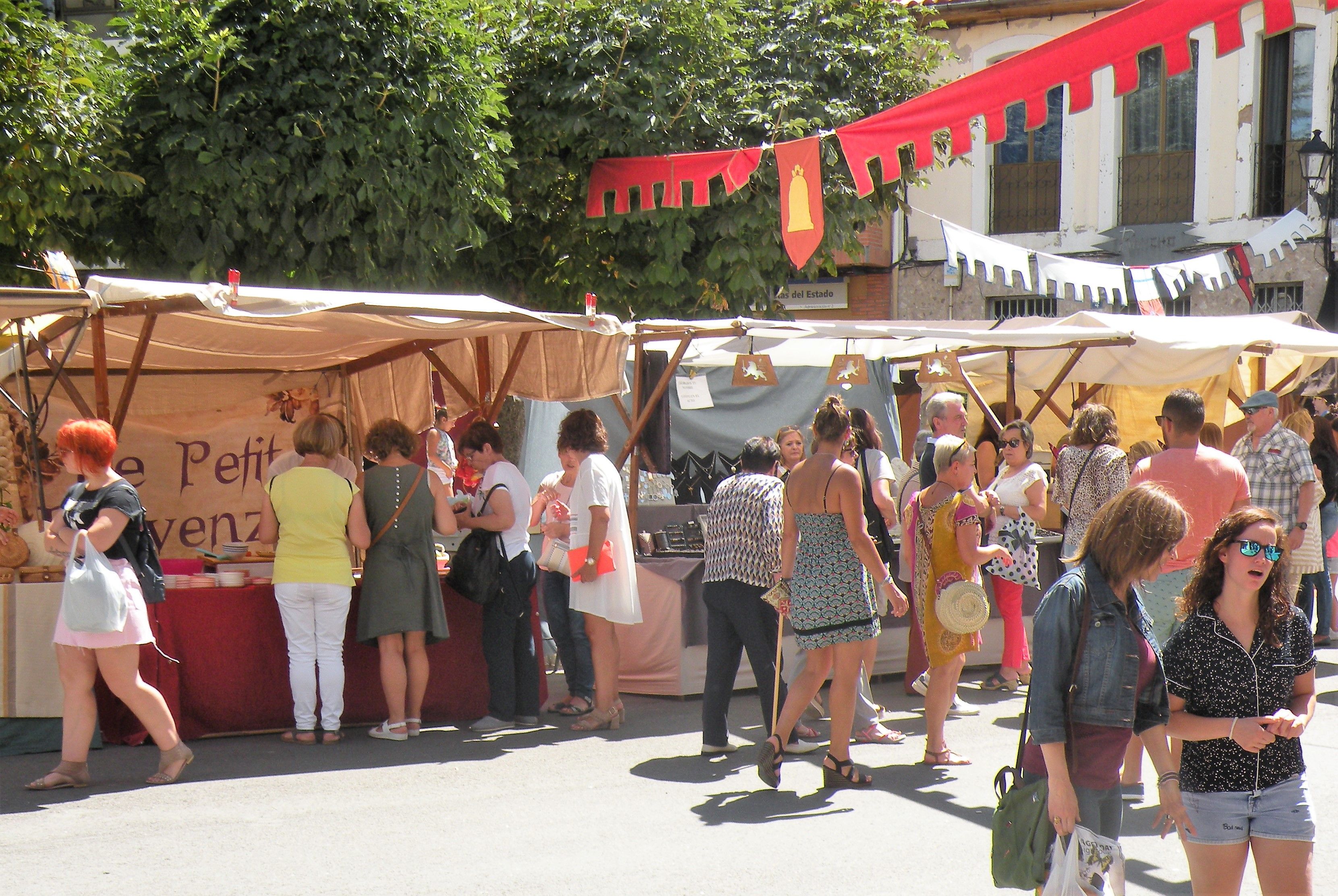 El programa comenzará este miércoles con la apertura de la feria con los puestos artesanos. | E. NIÑO