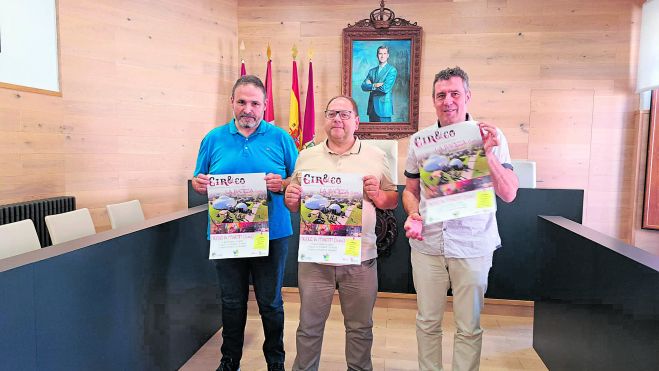 José Luis del Riego, Javier Carrera y Javier Cambero en la presentación. | L.N.C.