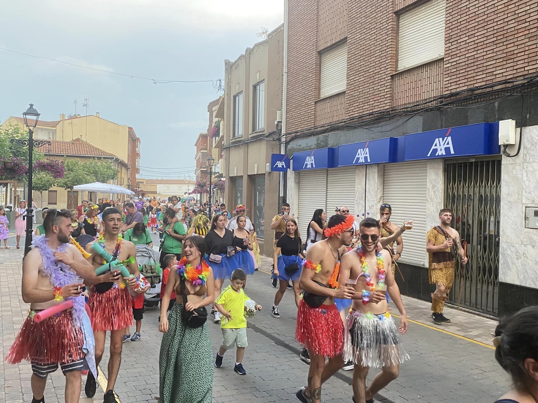 Carnaval de verano de Santa María del Páramo durante una de las ediciones anteriores celebradas. | L.N.C.