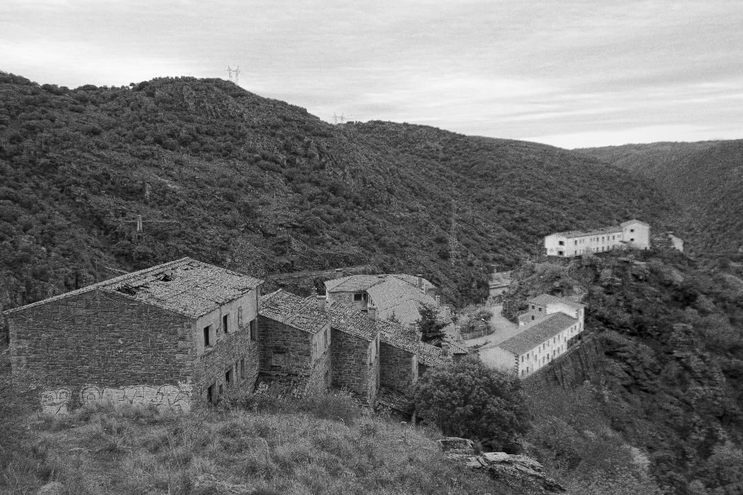 Vista panorámica del pueblo de Salto de Castro. | OLGA ORALLO