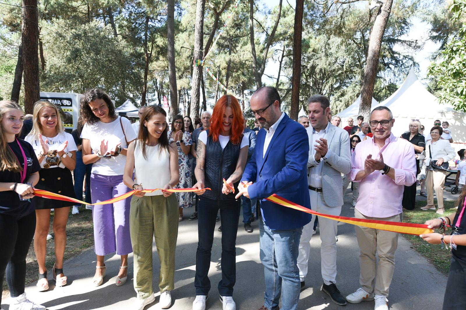 Corte de la cinta de inauguración. | L.N.C.