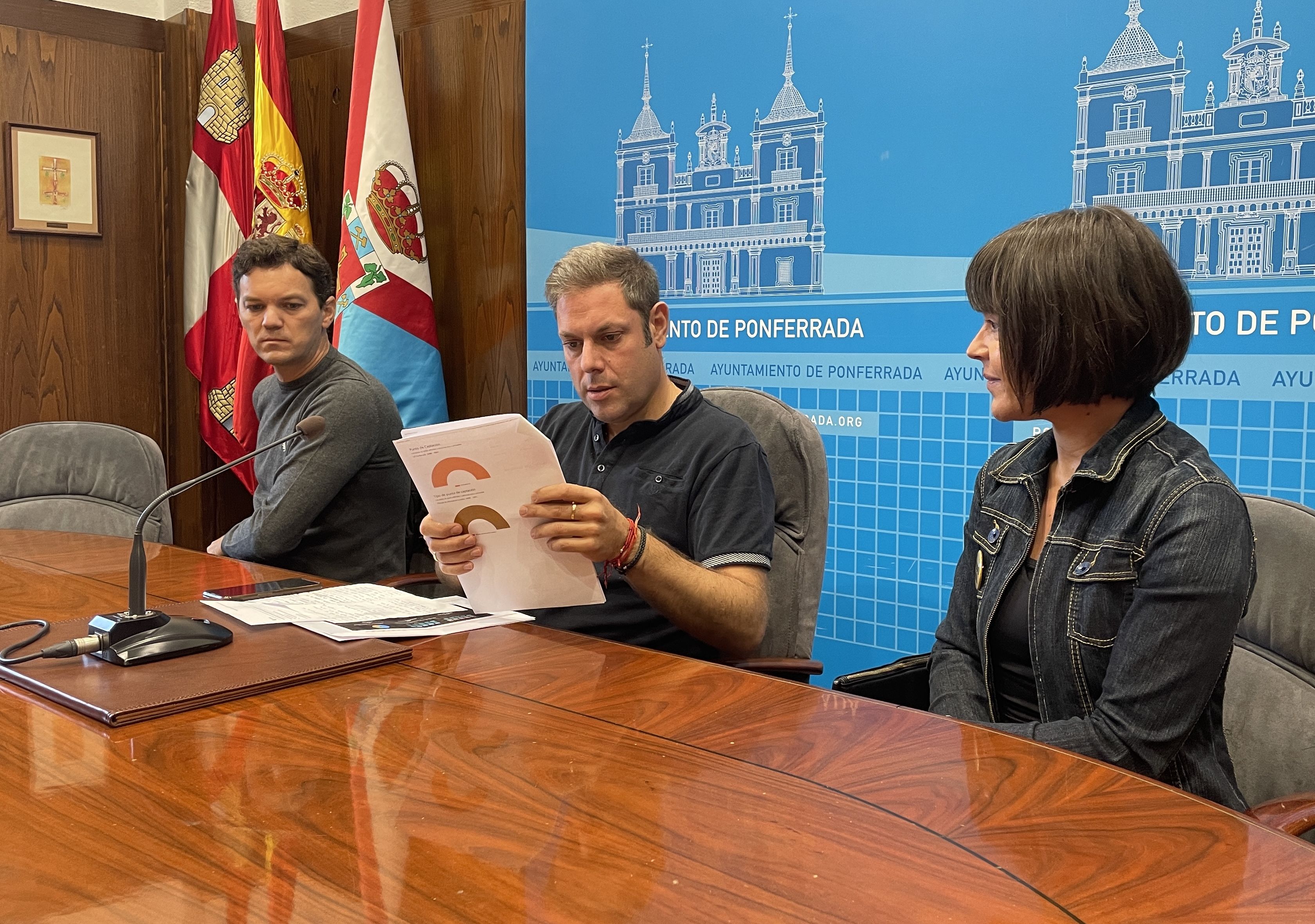 Rueda de prensa de los datos de turismo de Ponferrada. | JAVIER FERNÁNDEZ