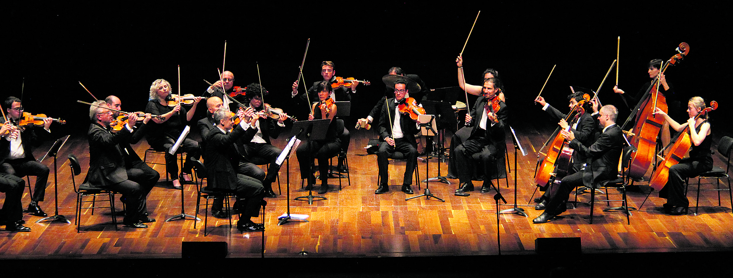 La Orquesta Ibérica, residente del Festival, protagoniza el concierto de esta tarde en el Festival de Música Española. | JUAN LUIS GARCÍA