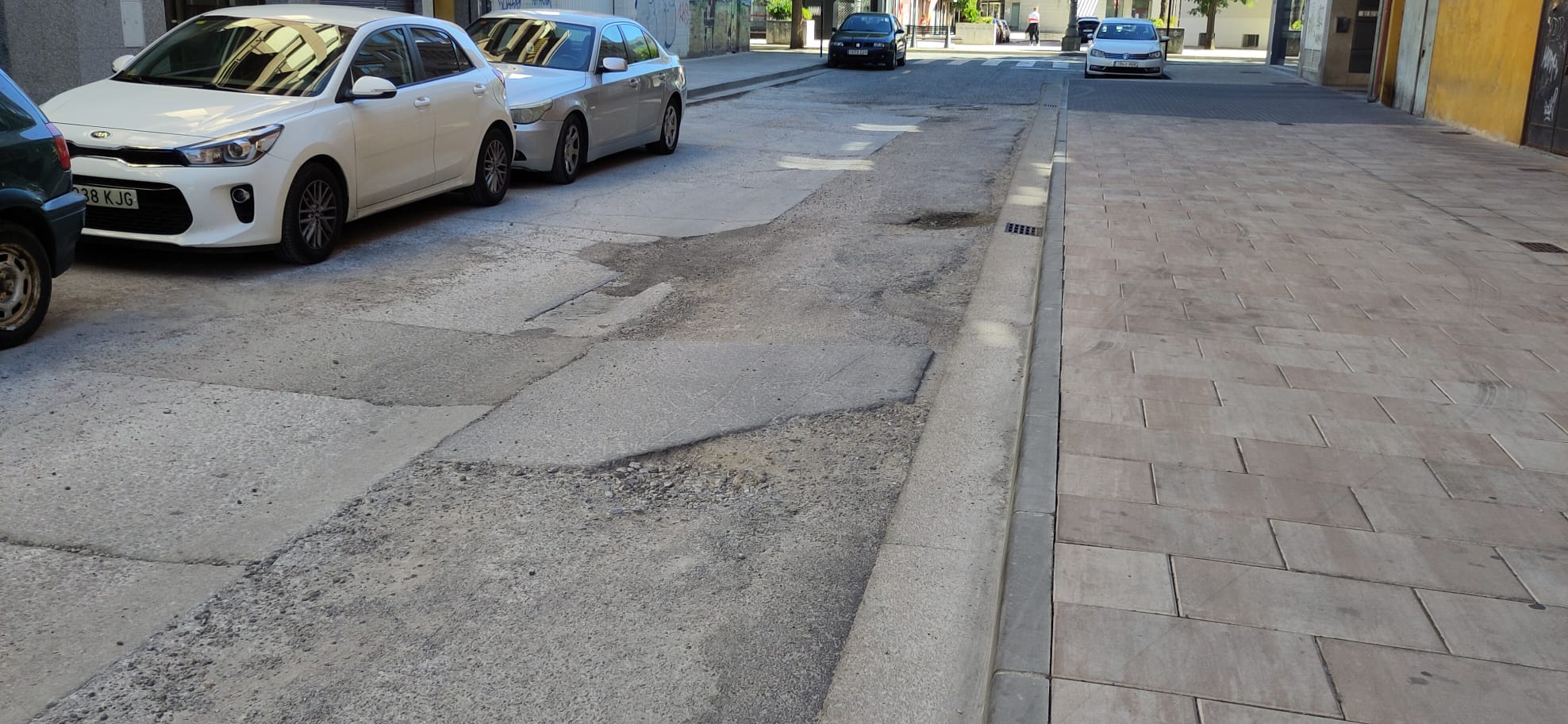 Una de las calles que queda por asfaltar.