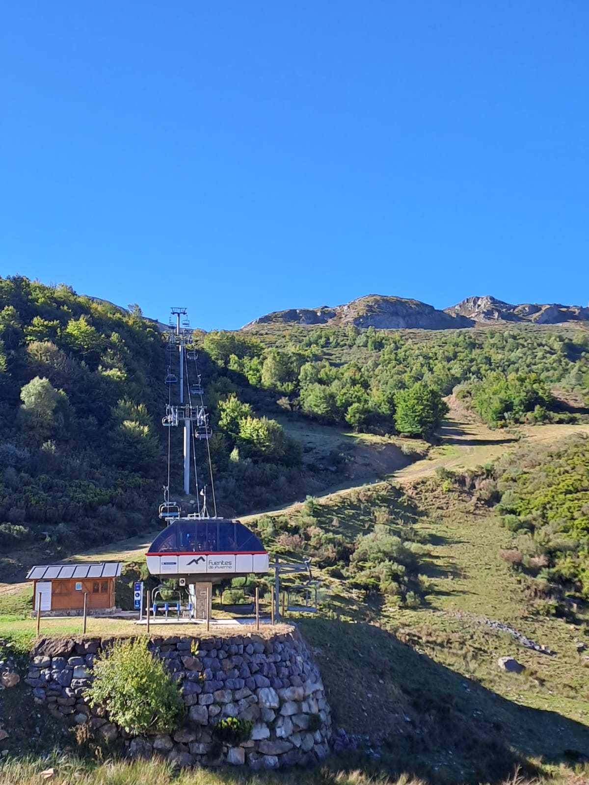 Telesilla de la estación de esquí de Fuentes de Invierno, que ahora utilizará energía de San Isidro. | D.I.