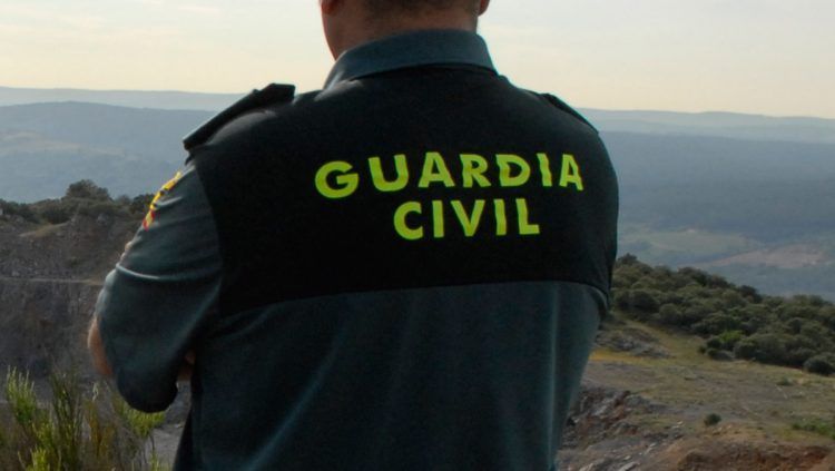 Agente de la Guardia Civil en una imagen de archivo. | LNC