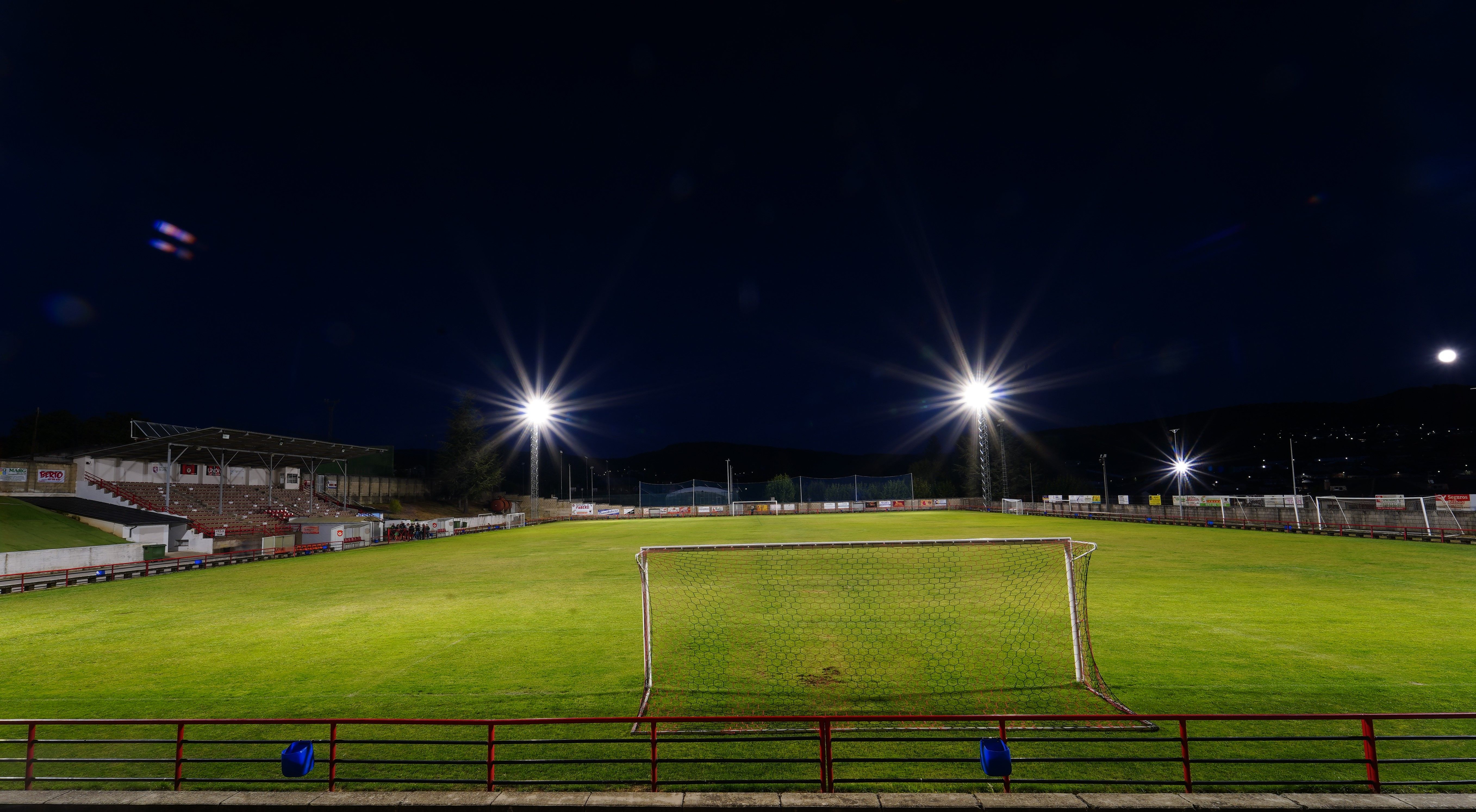 Campo de fútbol de Fabero. | Luis Fernando Iglesias