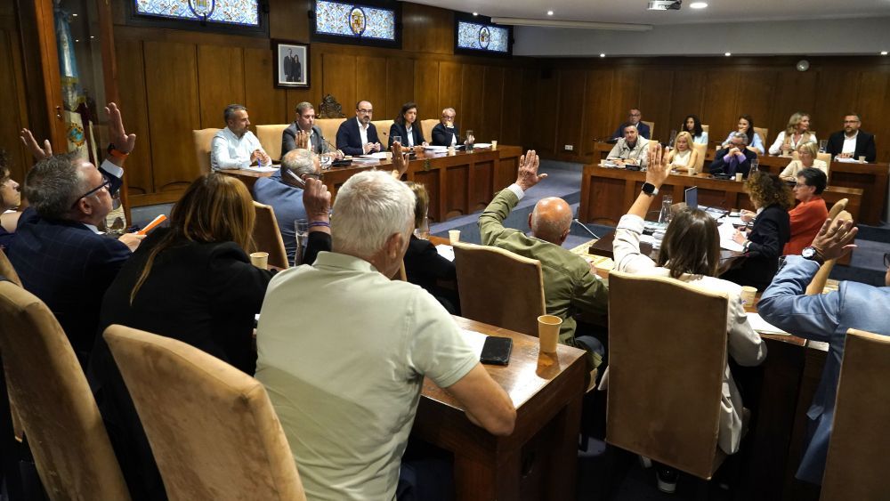 Imagen de archivo de un pleno en el Ayuntamiento de Ponferrada. | ICAL