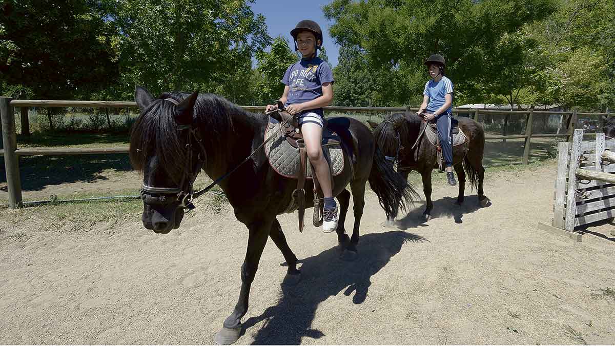 Entre las actividades programadas en los campamentos está la de equitación. | MAURICIO PEÑA