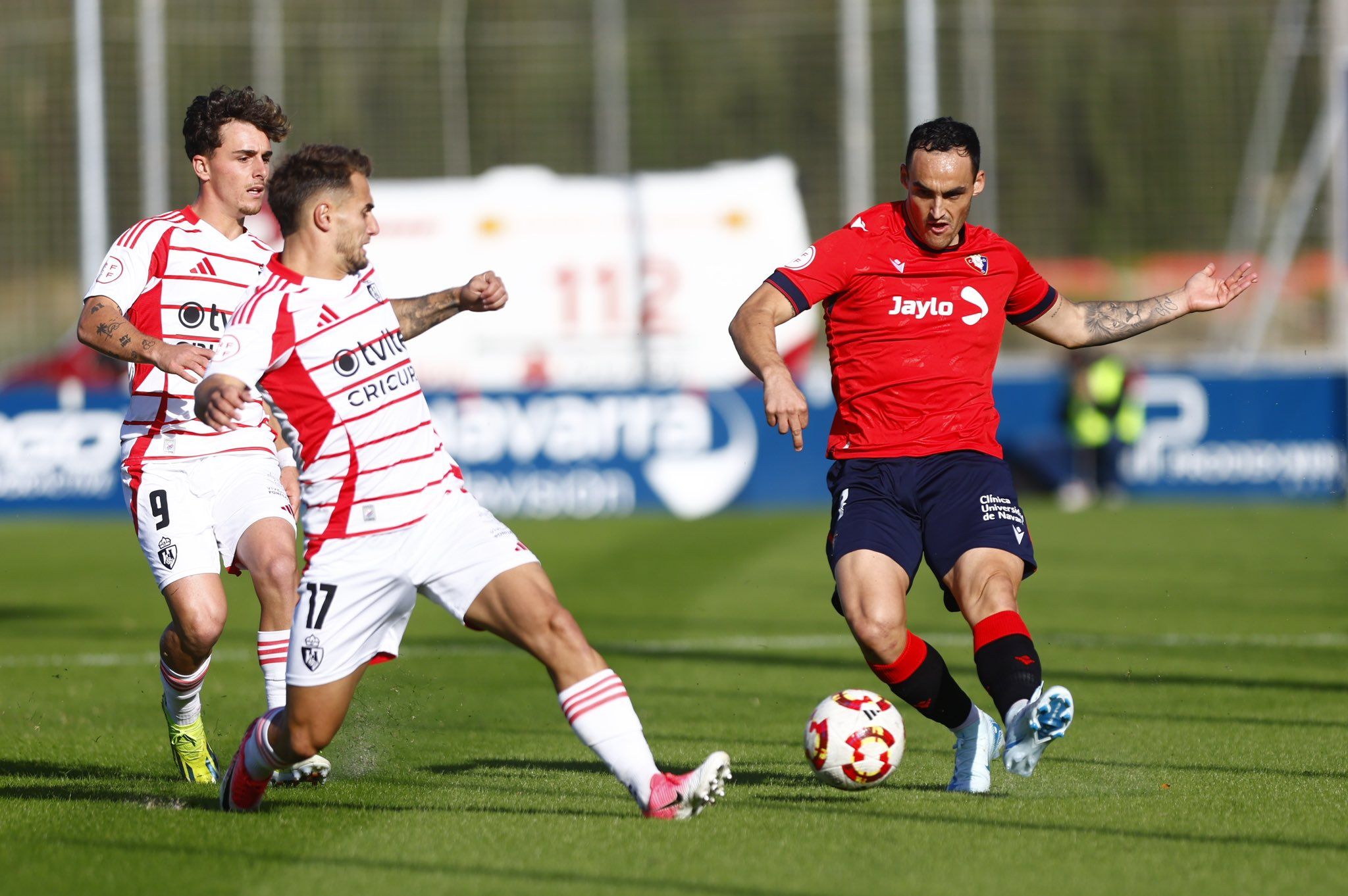 Volvió el gol, los tres puntos y las mejores sensaciones, la Deportiva hizo de los mejores partido en Tajonar.   OSASUNA