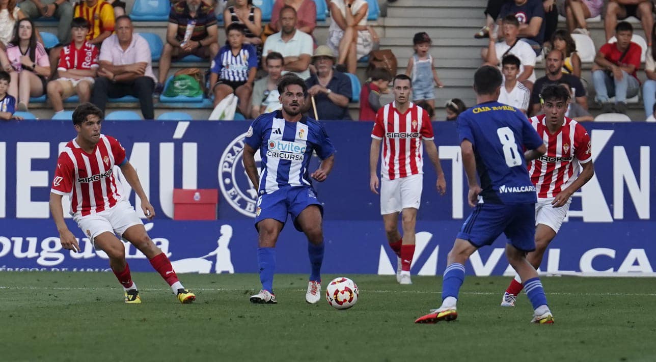 Borja Fernández durante el amistoso contra el Sporting de Gijón en El Toralín. | SDP