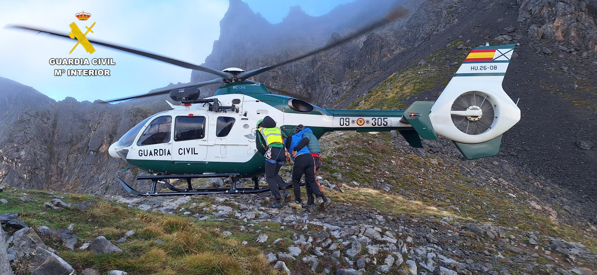  La Guardia Civil socorrió a un montañero cerca de Collado Jermoso.