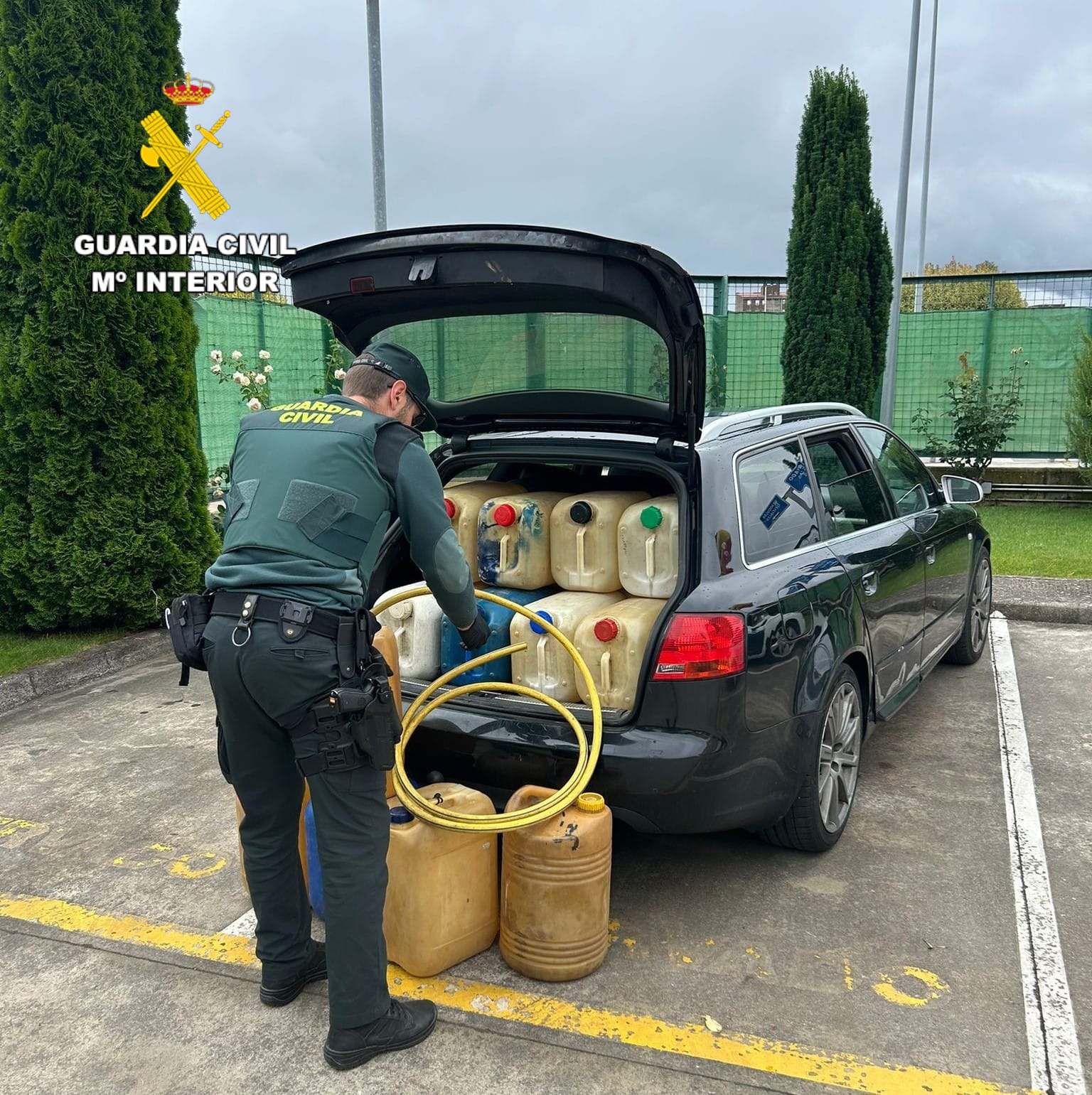 Recuperación de parte del combustible sustraído en Camponaraya. | GUARDIA CIVIL