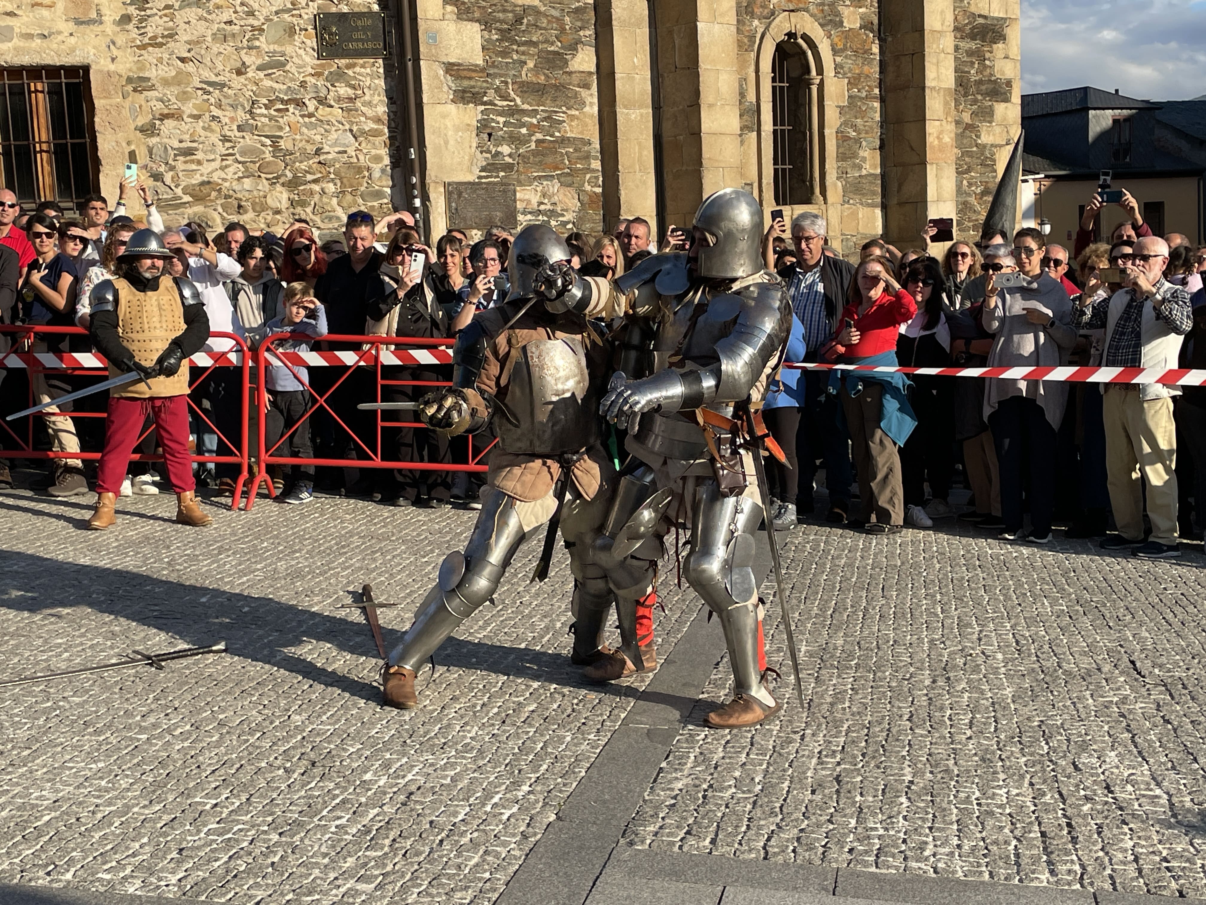 Los irmandiños vuelven a asaltar el Castillo de Ponferrada. | Javier Fernández