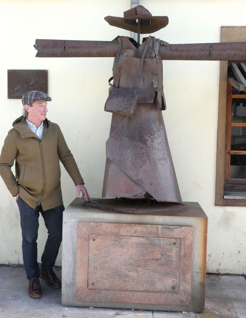 ‘La Lola’. Escultura pública en León capital. | G.F.C,