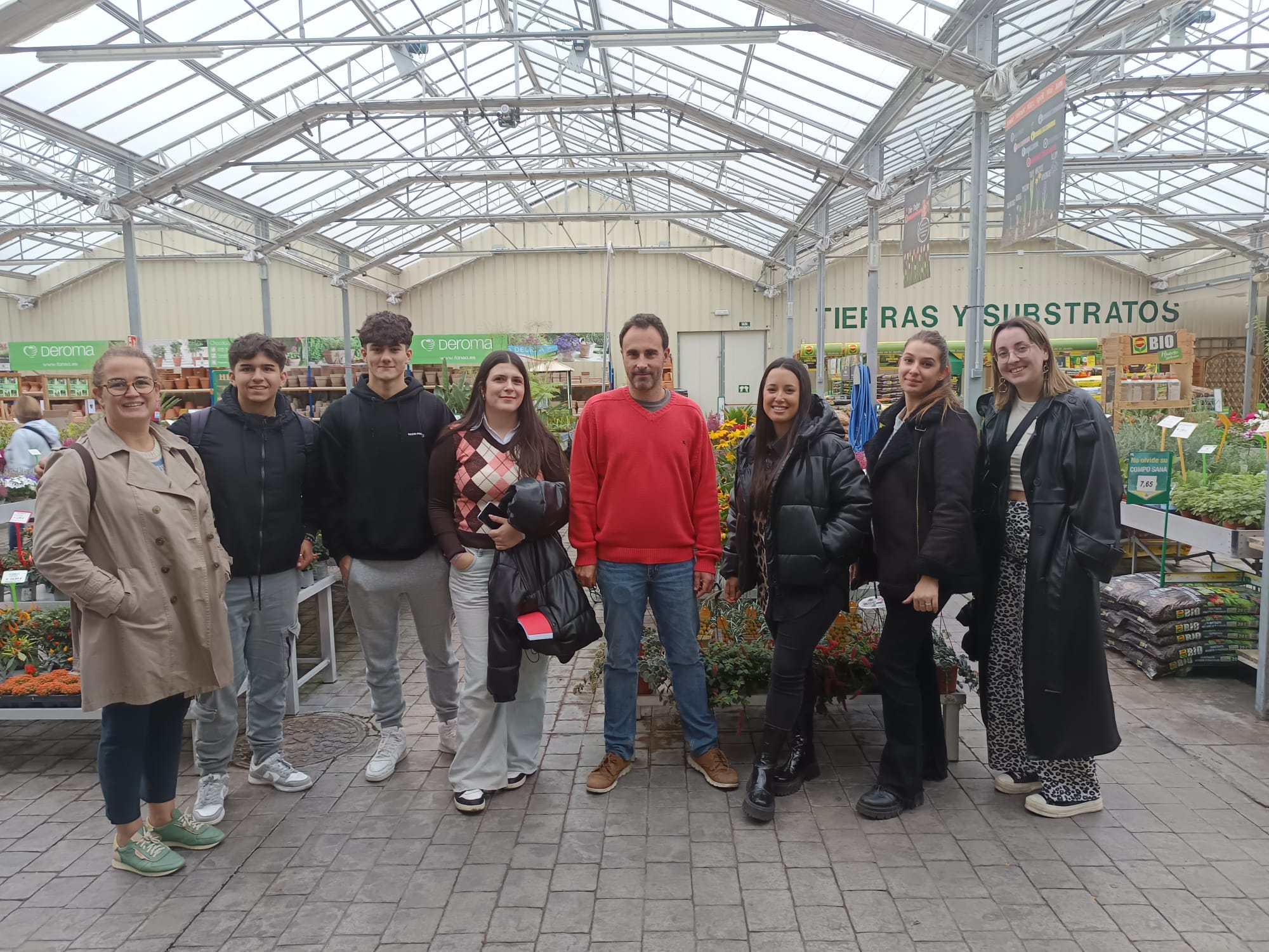 Visita de los estudiantes de Ciencia y Tecnología de los Alimentos. | L.N.C.