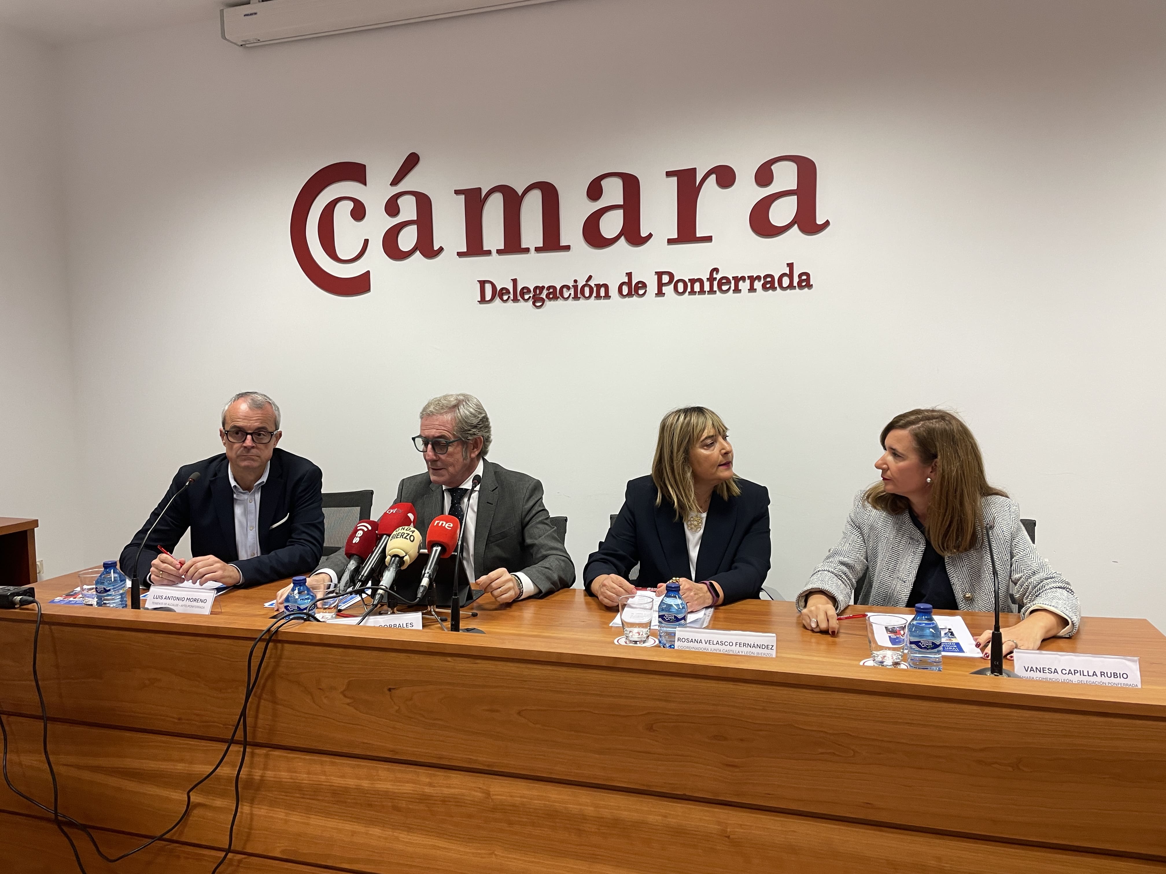 Presentación de la IV Feria del Empleo y Emprendimiento del Bierzo. | JAVIER FERNÁNDEZ