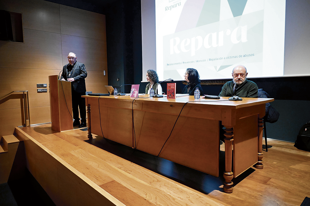 Un momento de la conferencia ‘Abusos en la Iglesia: comprender, reparar y prevenir’. | MAURICIO PEÑA