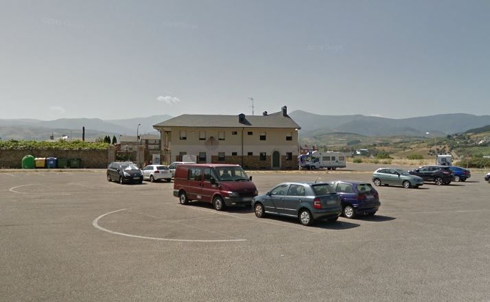 Aparcamiento del albergue de peregrinos de Ponferrada. | GOOGLE STREET VIEW