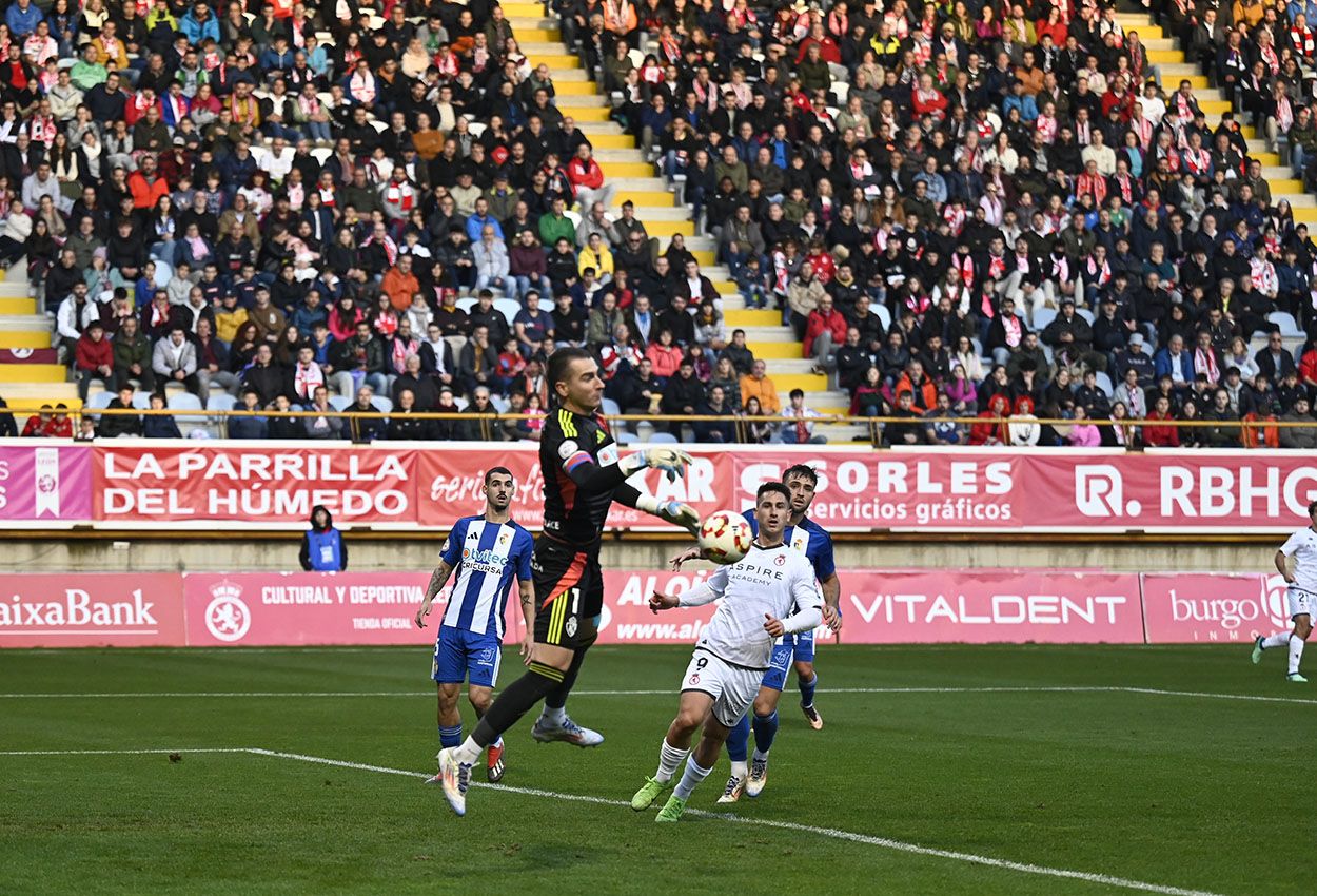 Cultural 2 - Ponferradina 0 | SAÚL ARÉN