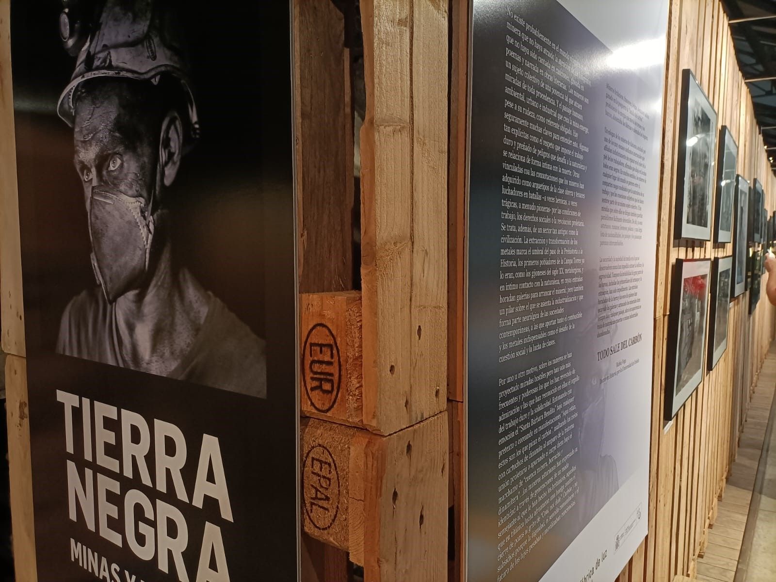 Exposición Tierra Negra, que sigue activa en el Museo de la Energía.