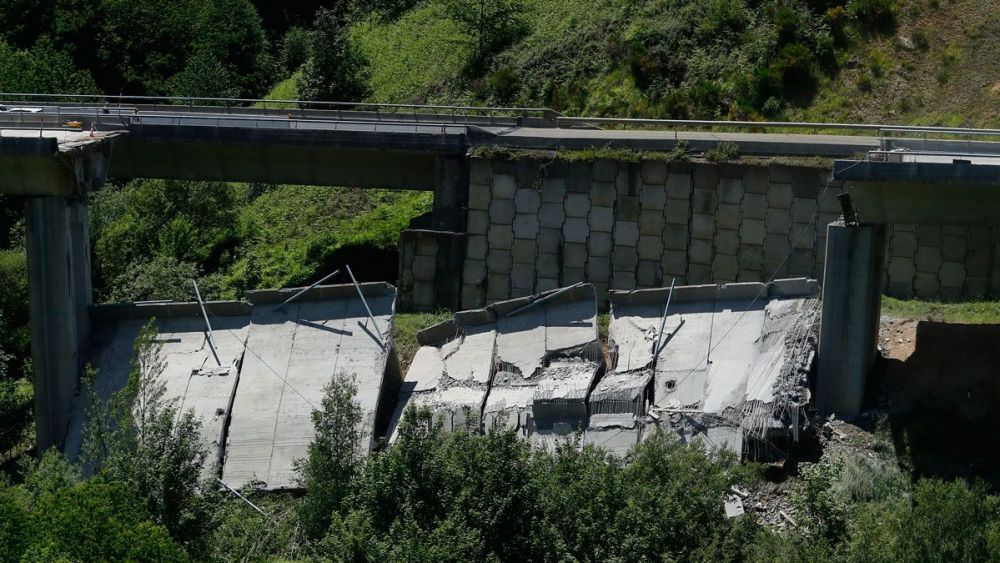 El derrumbe en el viaducto del Castro sucedió hace más de dos años.