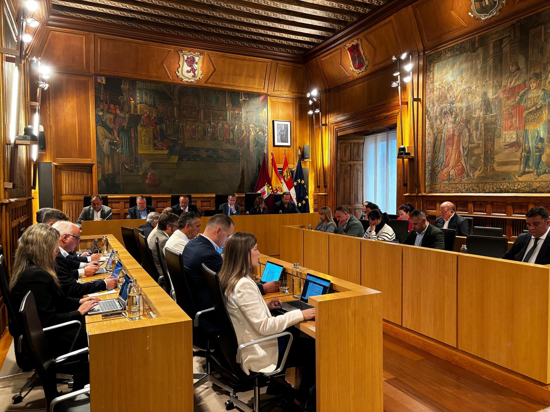 Un momento de la celebración del pleno de la Diputación de León de este miércoles, 30 de octubre. EUROPA PRESS